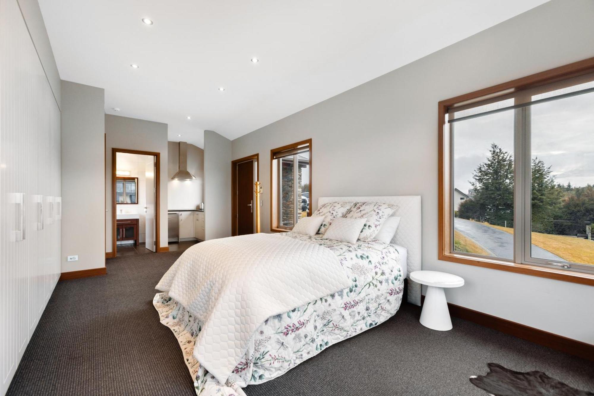 Studio Nestled In Ridgecrest Wanaka Luaran gambar