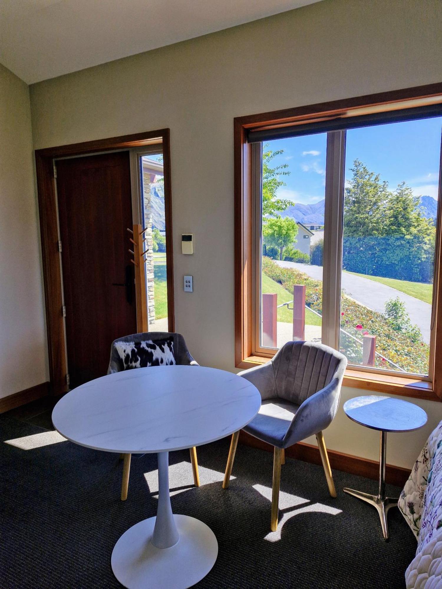 Studio Nestled In Ridgecrest Wanaka Luaran gambar