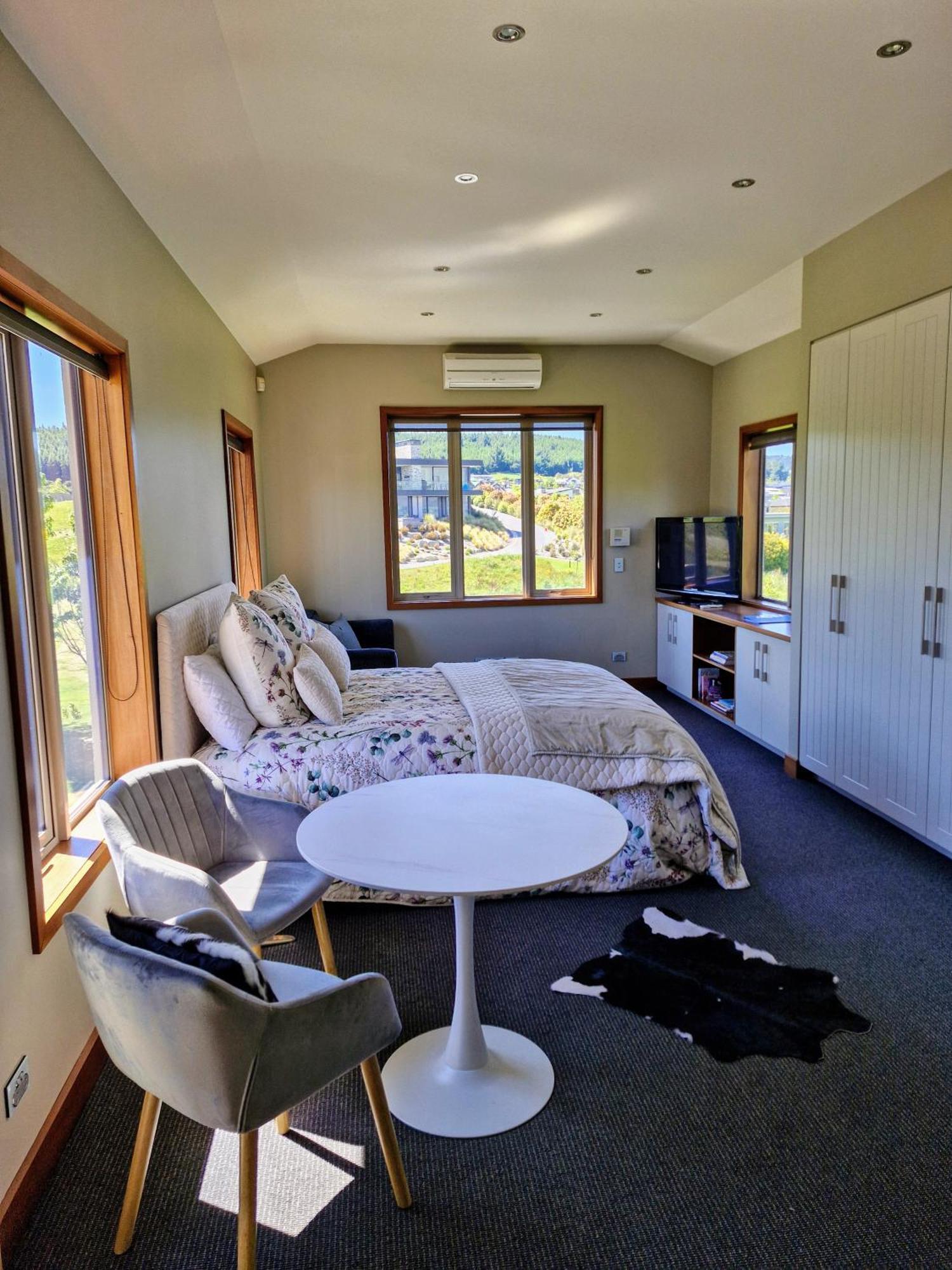 Studio Nestled In Ridgecrest Wanaka Luaran gambar